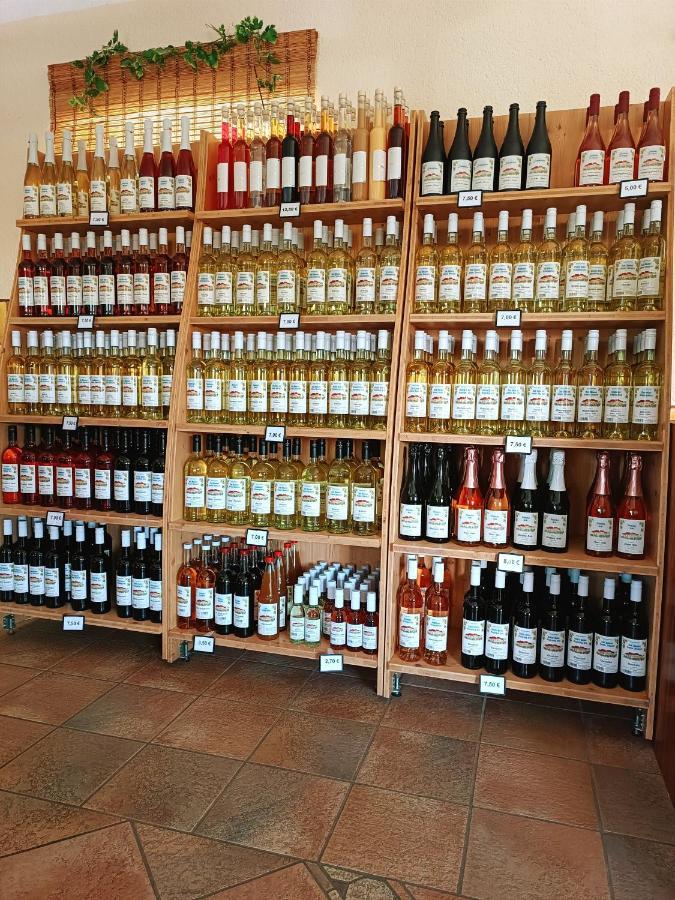 Landhotel Weingut Schulze Freyburg Extérieur photo